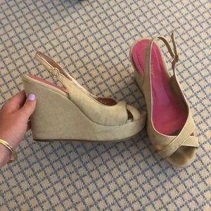 Lilly Pulitzer gold trimmed wedges